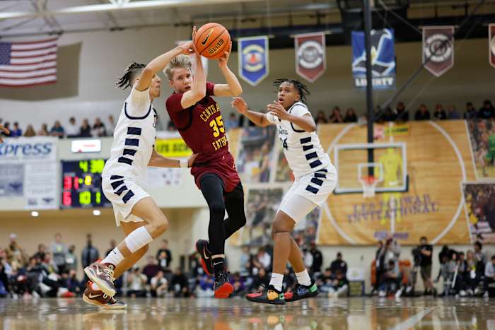 Sierra Canyon Central Catholic Les Schwab Invitational Soobum Im 35